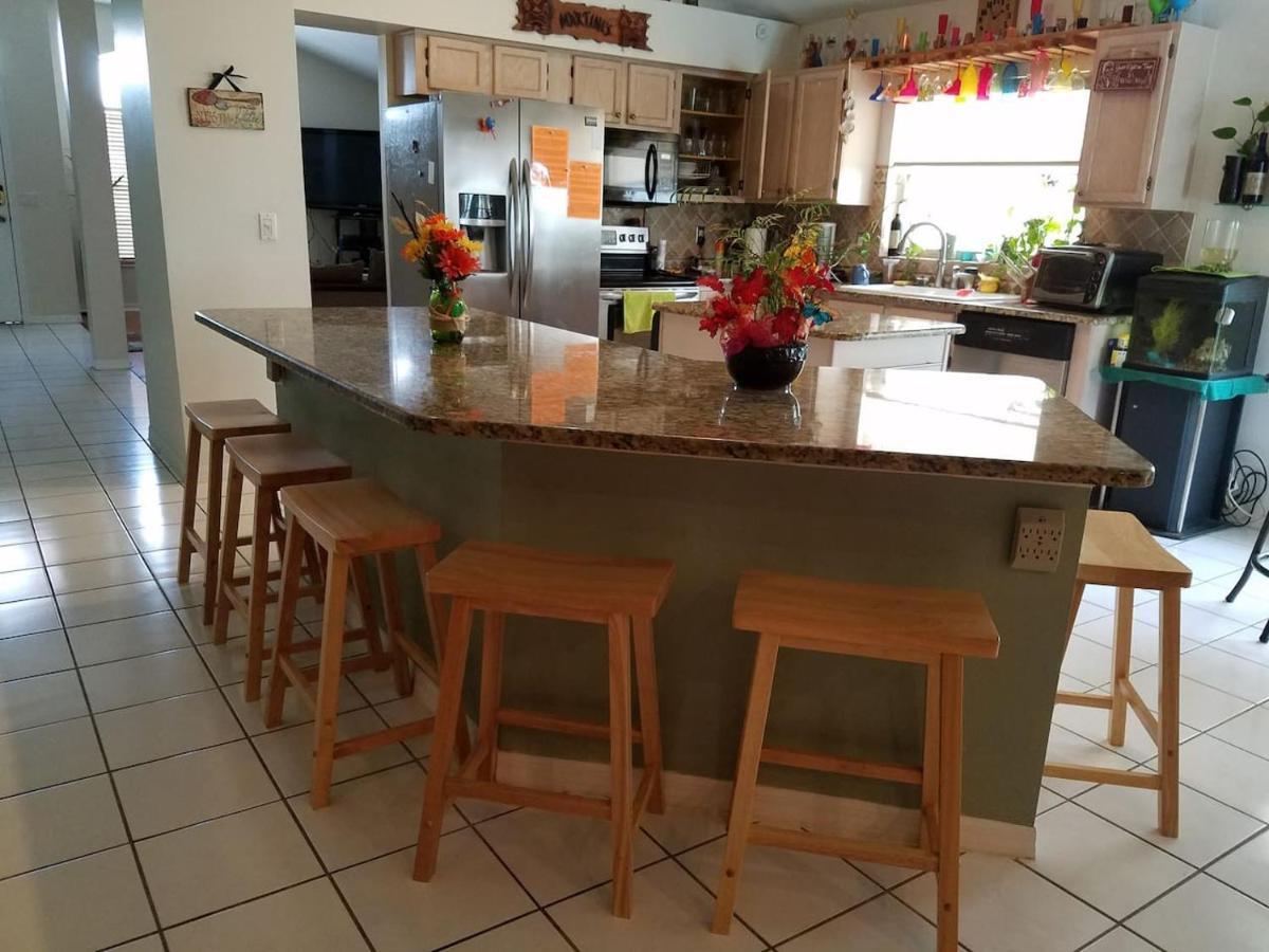 Cozy And Conveniently Located Pool Home With Free Wifi Tampa Kültér fotó